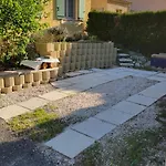 2pieces Proche Centre Bed and breakfast Castellane